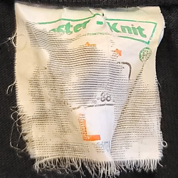 ๐2 for $20!๐ Kenyan Converse Sneaker Graphic T Shirt - Picture 5 of 5